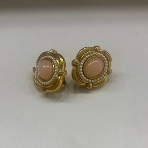 VINTAGE clip one Elegant Gold and Pink Earrings